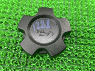 Крышка маслозаливной горловины NISSAN Terrano TR50 ZD30DDTI 1525521B00 1 ракурс Крышка маслозаливной горловины NISSAN Terrano TR50 ZD30DDTI 1525521B00 1 ракурс