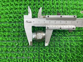 Гайка на колесо MAZDA CX-7 ER3P L3-VDT B00237160A 3 ракурс Гайка на колесо MAZDA CX-7 ER3P L3-VDT B00237160A 3 ракурс