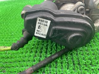Суппорт тормозной левый задний NISSAN LEAF ZE1 EM57 44011-4CA2A 2 ракурс
