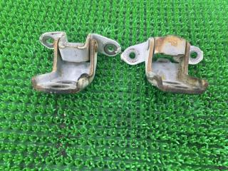 Петля 5-двери левая передняя NISSAN Terrano TR50 ZD30DDTI 804010M000 2 ракурс