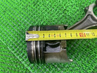 Поршень MAZDA Bongo SS28M R2 5 ракурс