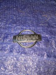 Фото запчасти эмблема Nissan Sunny Б/У запчасть Запчасть эмблема Nissan Sunny