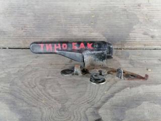 Фото запчасти ручка открывания бензобака Nissan Tino Б/У запчасть Запчасть ручка открывания бензобака Nissan Tino