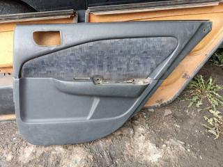 Обшивка двери задняя правая Toyota Carina