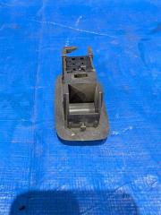 Кнопка стеклоподъемника передняя левая Camry 1992 SV30 4S-FE