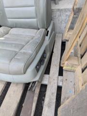 Сиденья комплект Touareg 2005 7LA