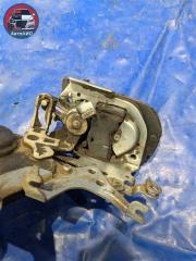 Замок двери задний правый Vista Ardeo 1998 SV50 3S-FSE