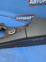 Бардачок между сиденьями BMW 5-Series E60