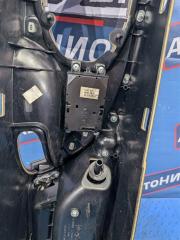 Бардачок между сиденьями 5-Series E60