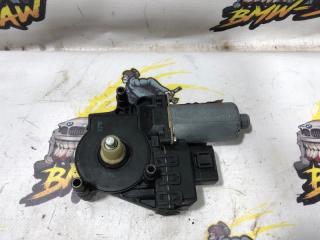 Мотор стеклоподъемника передний левый audi A6 2000