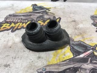 Уплотнительная резинка audi A6 2000