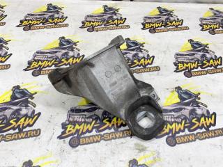 Кронштейн двигателя правый audi A6 1995 контрактная Кронштейн двигателя правый audi A6 1995