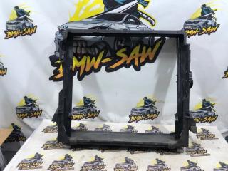 Рамка радиатора BMW X5 2008