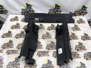 Рамка радиатора BMW 5 2012