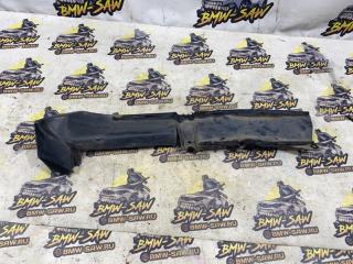 Пыльник крыла передний правый audi 80 1991