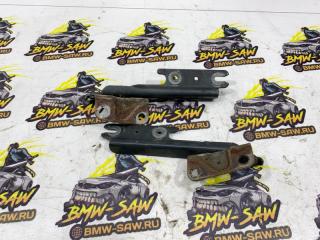 Петля капота Mazda 626 1997 Б/У Петля капота Mazda 626 1997