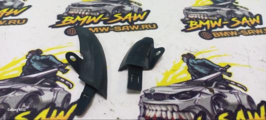 Уплотнительная резинка передняя левая audi A6 2000