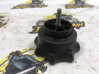 Крепление запасного колеса audi 80 1995