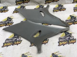 Накладка задней стойки Mazda 626 1997