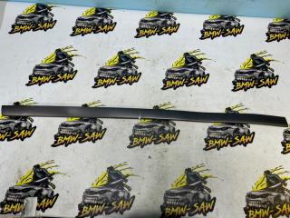 Молдинг на дверь передний левый Mazda 626 1997 Б/У Молдинг на дверь передний левый Mazda 626 1997