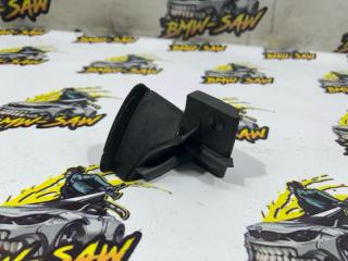 Уплотнительная резинка правая audi 80 2000