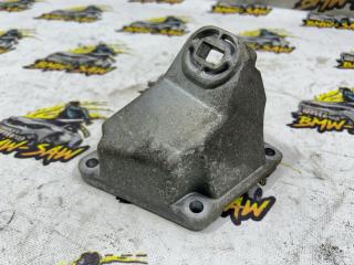 Кронштейн двигателя левый audi 80 1994 контрактная Кронштейн двигателя левый audi 80 1994