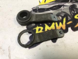 Кронштейн радиатора audi 80 1993