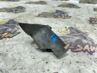 Уплотнительная резинка передняя правая audi 80 1994