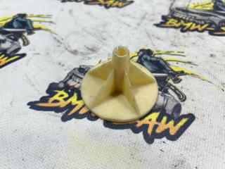 Крепление запасного колеса BMW 3 1997