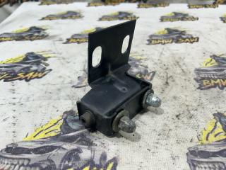 Кронштейн бампера задний левый audi 80 1994