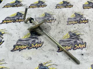 Крепление запасного колеса audi 80 1994