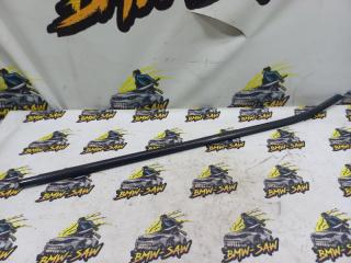 Молдинг на дверь передний правый BMW X3 2012 контрактная Молдинг на дверь передний правый BMW X3 2012