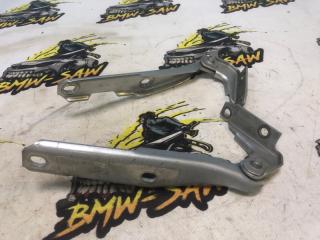 Петля капота Audi A6 1999 контрактная Петля капота Audi A6 1999