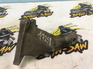 Кронштейн двигателя правый BMW 3 2002 контрактная Кронштейн двигателя правый BMW 3 2002