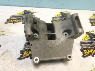 Кронштейн генератора bmw 3 1999 контрактная Кронштейн генератора bmw 3 1999