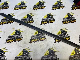 Молдинг на дверь передний правый Mazda 626 1997 Б/У Молдинг на дверь передний правый Mazda 626 1997