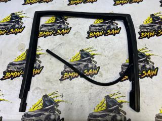 Уплотнитель стекла задний левый audi 80 1994 Б/У Уплотнитель стекла задний левый audi 80 1994