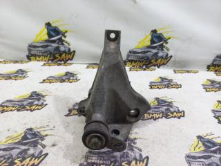 Кронштейн АКПП левый audi s6 2001