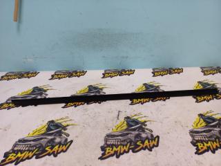 Уплотнитель стекла передний правый audi a4 2003 контрактная Уплотнитель стекла передний правый audi a4 2003