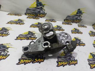 Кронштейн двигателя правый audi a4 2003 контрактная Кронштейн двигателя правый audi a4 2003