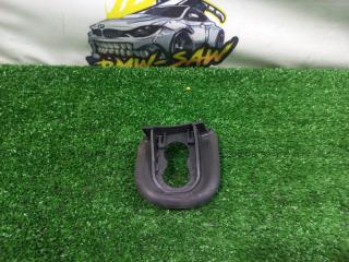 Фото запчасти уплотнительная резинка volkswagen Passat 2010 контрактная запчасть Запчасть уплотнительная резинка volkswagen Passat 2010