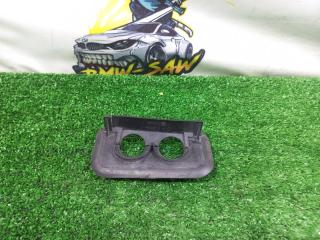 Фото запчасти уплотнительная резинка volkswagen Passat 2010 контрактная запчасть Запчасть уплотнительная резинка volkswagen Passat 2010