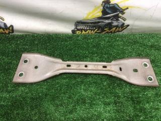 Фото запчасти кронштейн глушителя volkswagen Passat 2010 контрактная запчасть Запчасть кронштейн глушителя volkswagen Passat 2010