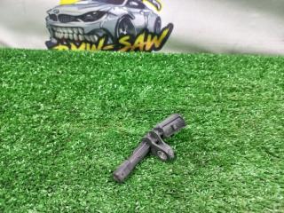 Фото запчасти датчик abs задний левый volkswagen Passat 2010 контрактная запчасть Запчасть датчик abs задний левый volkswagen Passat 2010