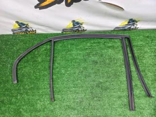 Уплотнитель стекла задний правый BMW 3 1999 контрактная Уплотнитель стекла задний правый BMW 3 1999