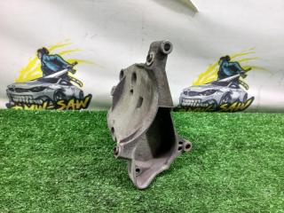 Запчасть кронштейн компрессора кондиционера BMW 3 1999