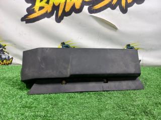 Верхний пластик радиатора BMW 3 1998