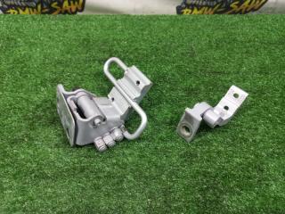 Фото запчасти петля двери задняя правая audi A6 2000 контрактная запчасть Запчасть петля двери задняя правая audi A6 2000