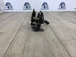Запчасть замок капота левый BMW