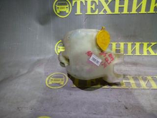 Запчасть бачок омывателя Subaru Impreza